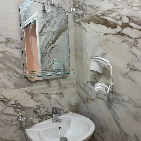 Apartment Anila's Roooms Garden View Sarande
