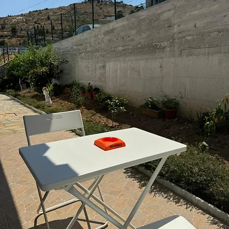 Anila's Roooms Garden View * Sarande