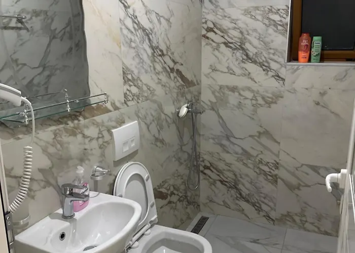 Anila's Roooms Garden View