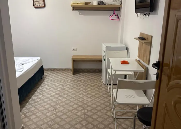 Anila's Roooms Garden View * Saranda